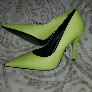 Zara | Bright Yellow Pumps